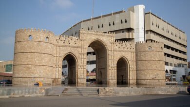 باب مكة في جدة التاريخية - صورة حقيقية بدون شعار وكالة