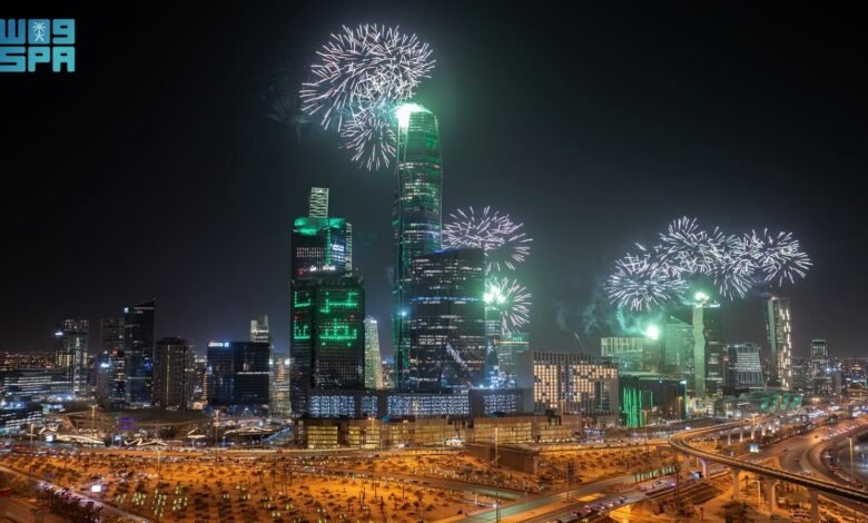 ألعاب نارية في سماء الرياض خلال احتفالات اليوم الوطني السعودي - صورة أرشيفية من واس