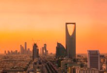 أفق مدينة الرياض ومركز الملك عبدالله المالي حيث مقر تداول السعودية