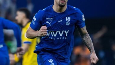 أحد لاعبي الهلال خلال مواجهة التعاون في دوري روشن السعودي 2026