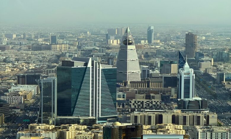أفق مدينة الرياض - صورة تعبيرية لفرصة برنامج الجيل الأزرق للخريجين