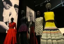 عرض أزياء على منصة - صورة تعبيرية لموضوع مجموعة بالنسياغا صيف 2027
